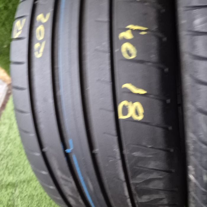245 40 18 Goodyear
