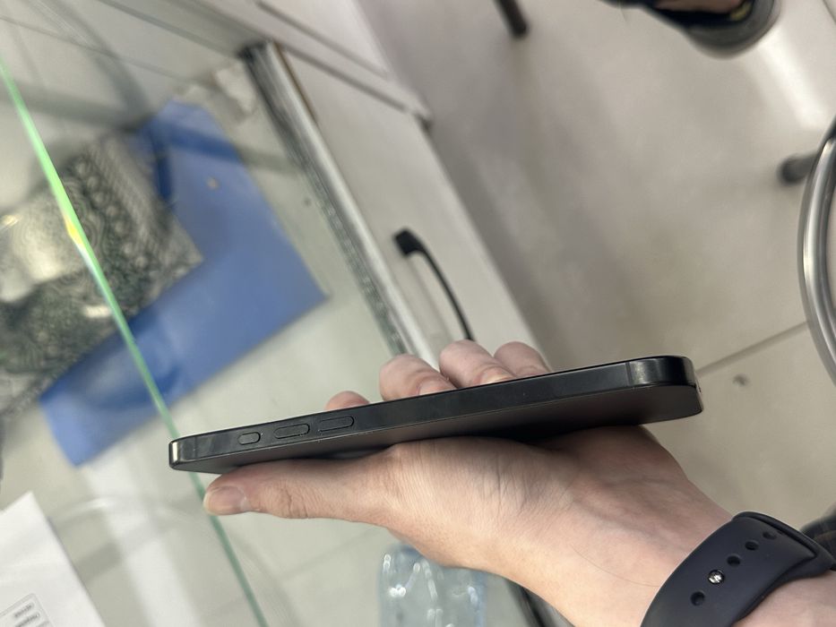 Срочно продаю iPhone 16 PRO MAX 256/92% Esim