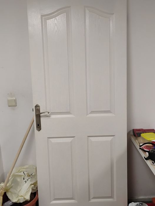 Интериорна врата