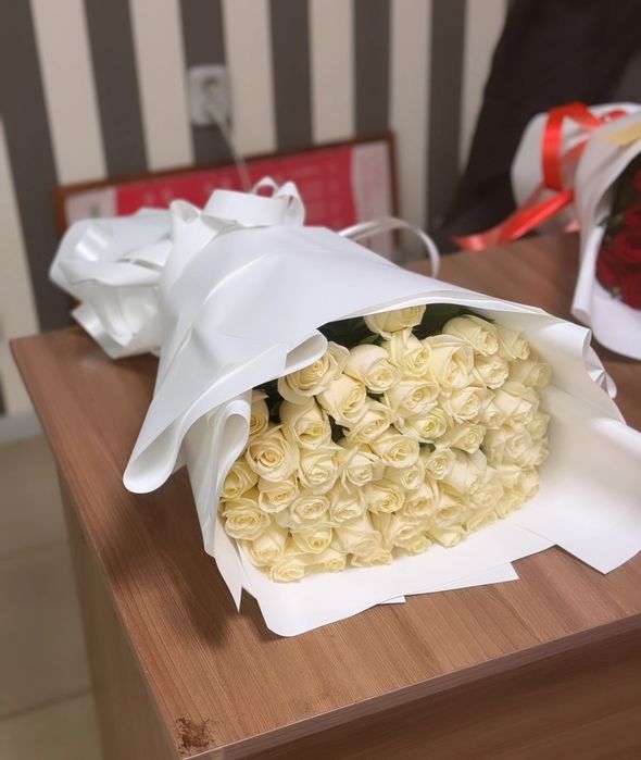 51 роза всего 17000тг!