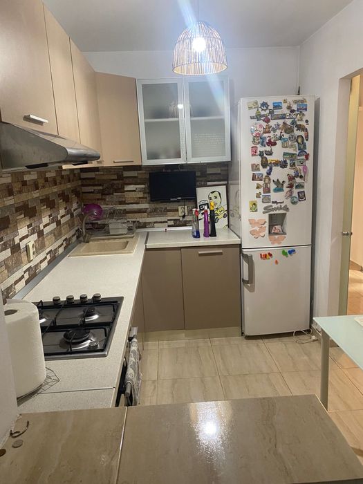 vand sau inchiriez Apartament 2 camere Grivita / MEDLIFE