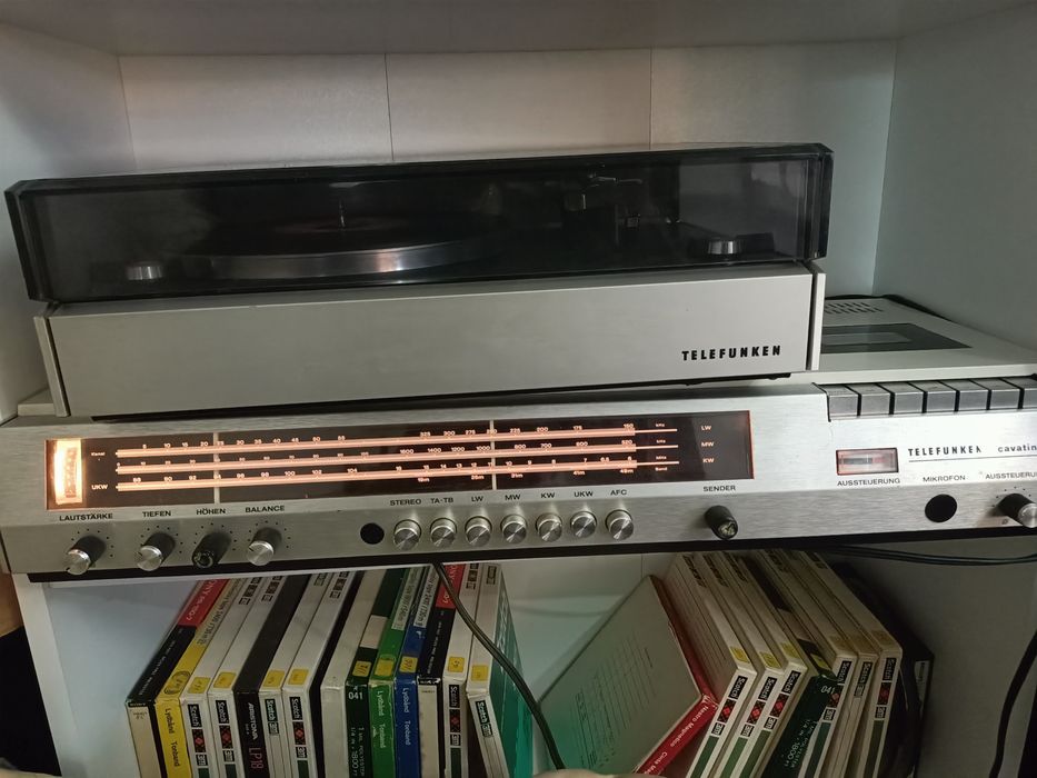 Combină muzicală Telefunken și picup