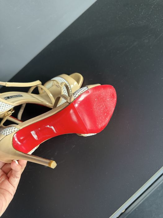 Обувки тип louboutin