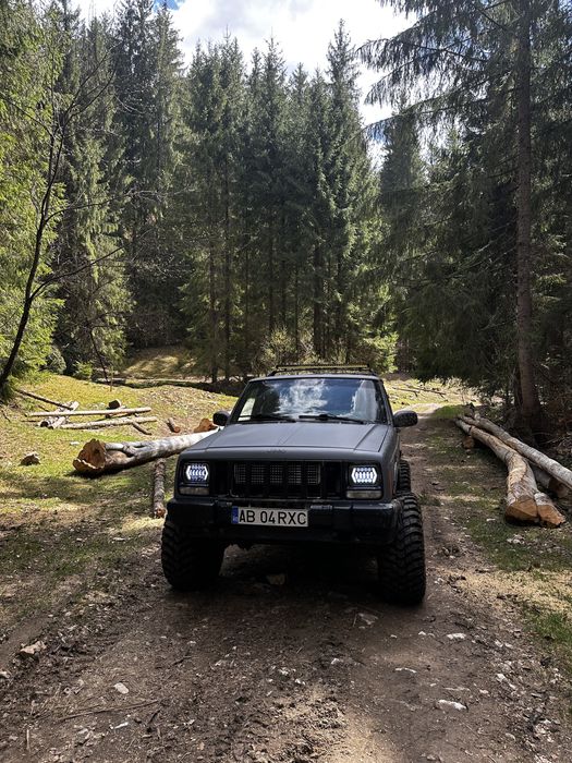 JEEP Cherokee 0 — imagine 2