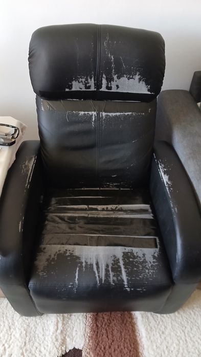 Fotoliu masaj uzat, dar funcțional