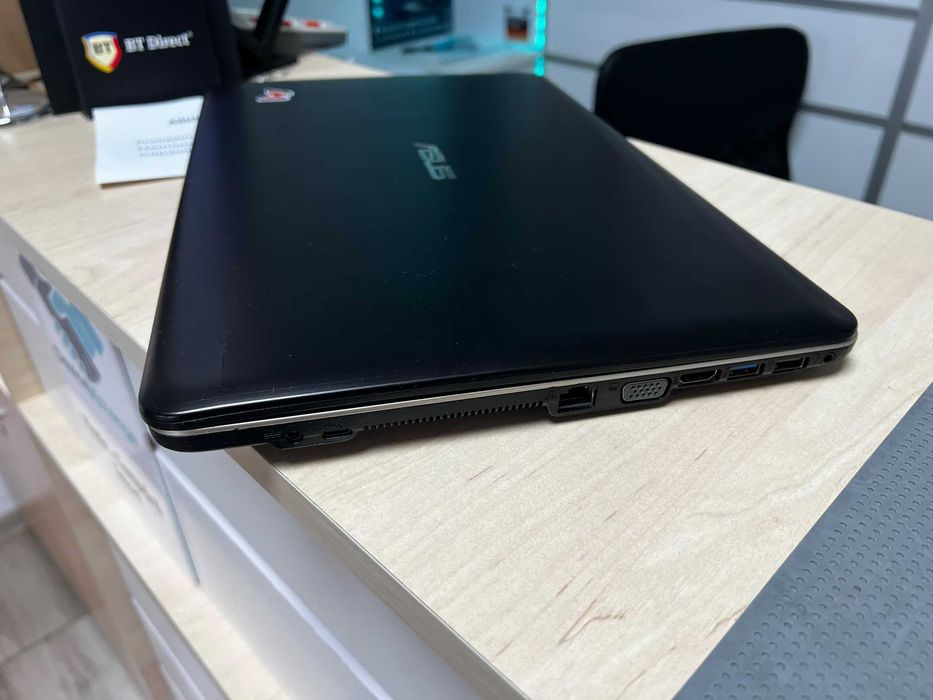 Laptop Asus NoteBook E504s N3710 Intel Celeron 4 GB Ram 256 SSD  * Garantie *Buy Back * deviceXchange