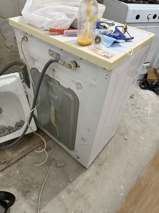 Продам стиралку, срочно
