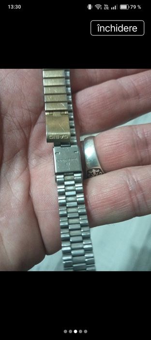 Vând două ceasuri casio