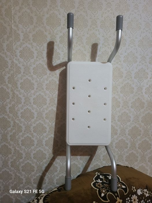 Сиденье для ванной