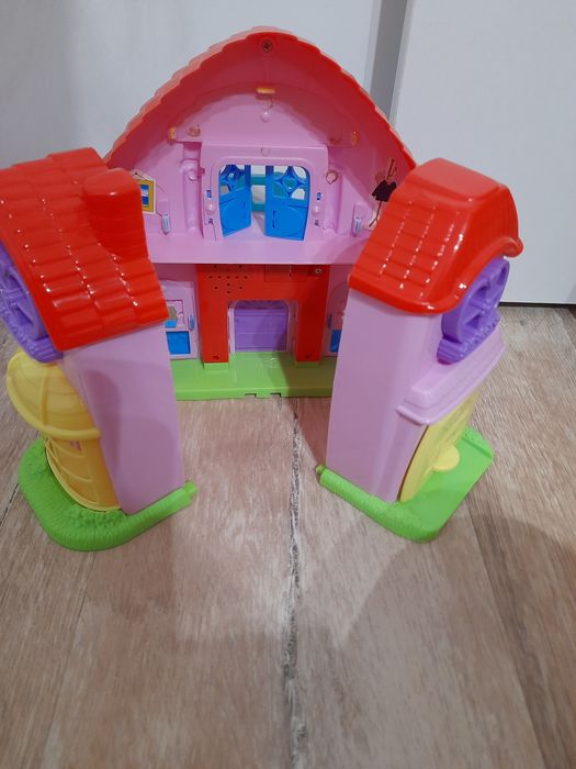 3 casute papusi cu accesorii