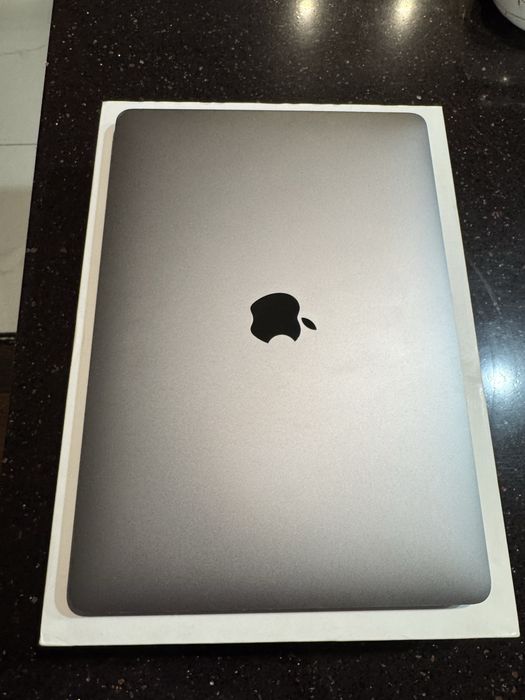 MacBook 13 pro M1 2020