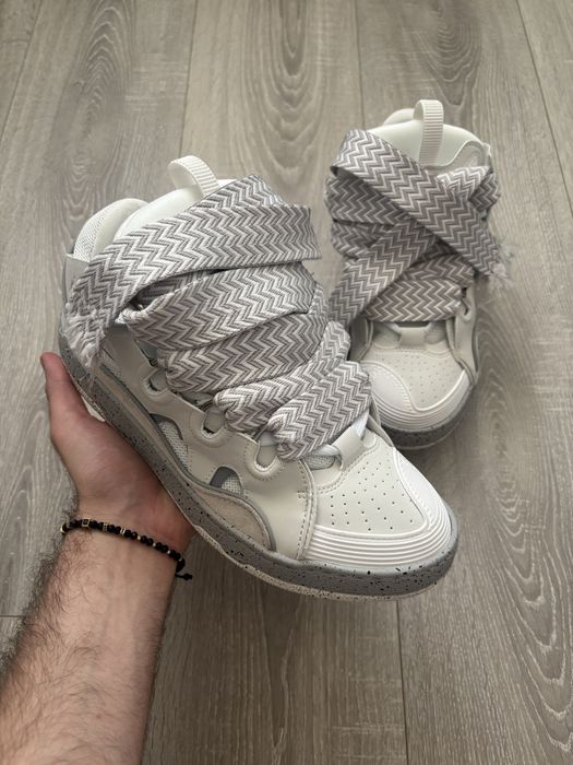Lanvin Curb