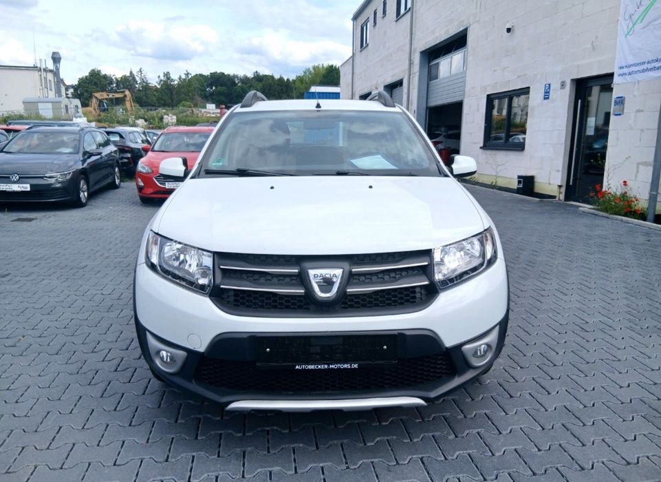 DACIA Sandero Stepway 2015 — imagine 3