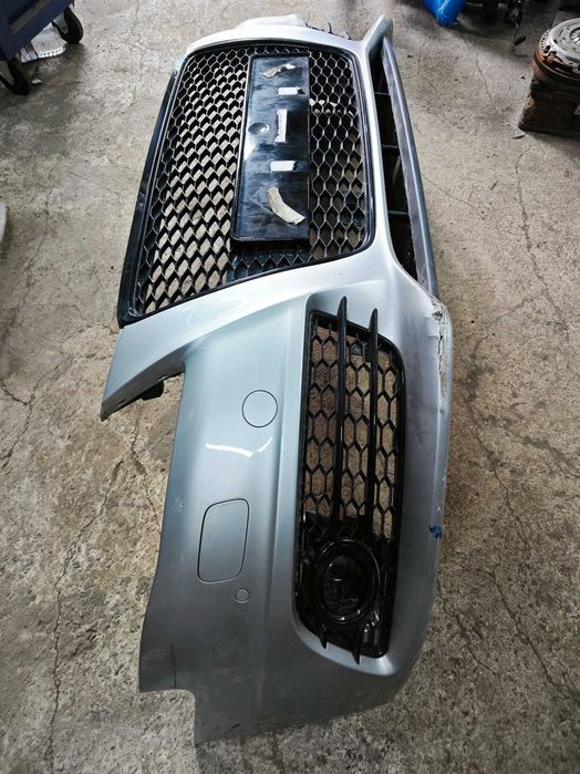 Оборудвана предна броня Audi A4 B8 8K S-line RS ршетка отвори за партр