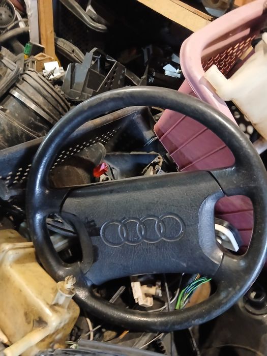 Руль на Фольксваген ауди.