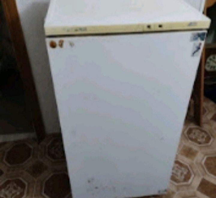Продам холодильник недорого