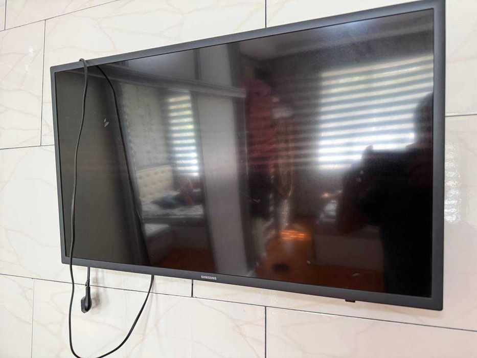 Продается SAMSUNG Smart TV UE32M5500 БУ