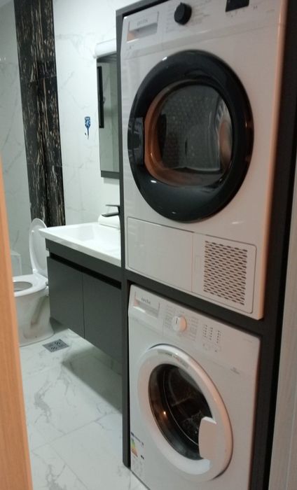 Închiriez garsonieră