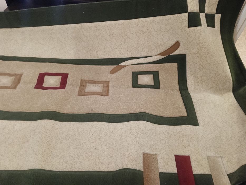 Продам хороший ковёр 4 на 2