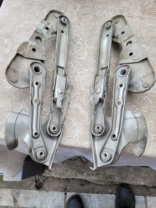 Механизм открывания капота