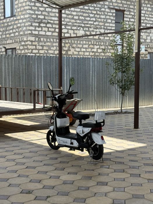 Электроскутер Amanat X5