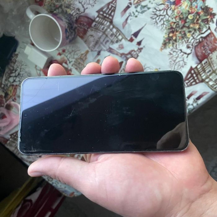 Самсунг  S  22 хороший