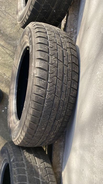 Срочно продам зимний шины 15р
