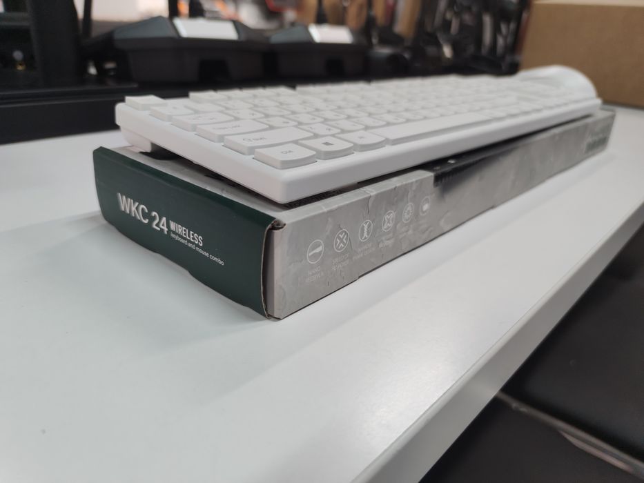 JonLi WKC 24 БЕСПРОВОДНАЯ
комбинация клавиатуры и мыши