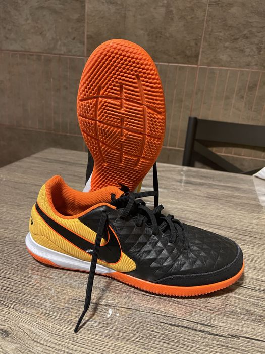 Vand adidas de sala nike tiempo