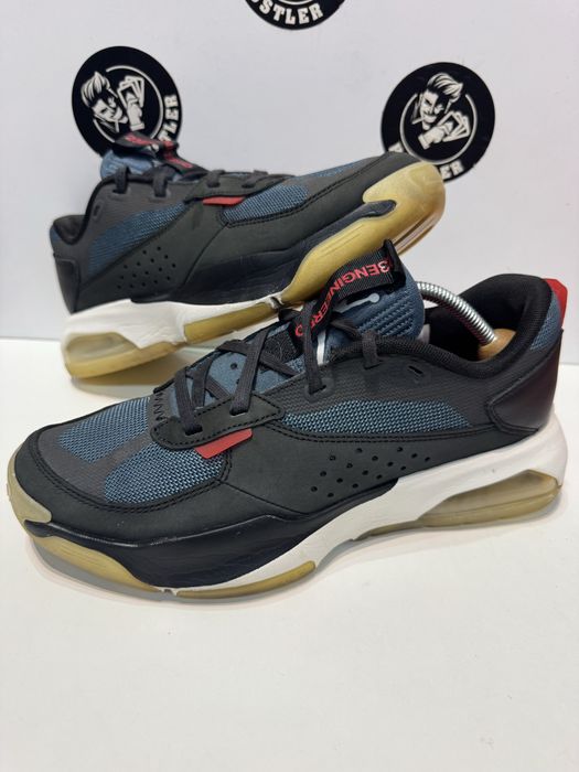 Маратонки NIKE JORDAN . Номер 42.5