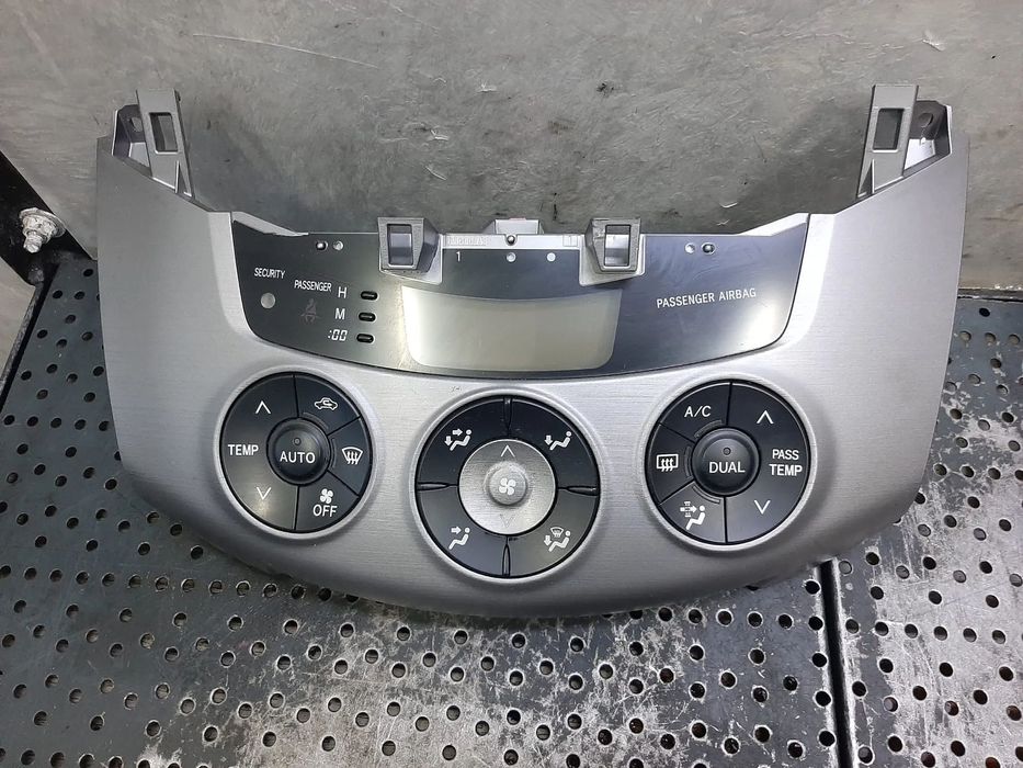 panou comanda clima ac toyota rav-4 3 2008 55900-42240