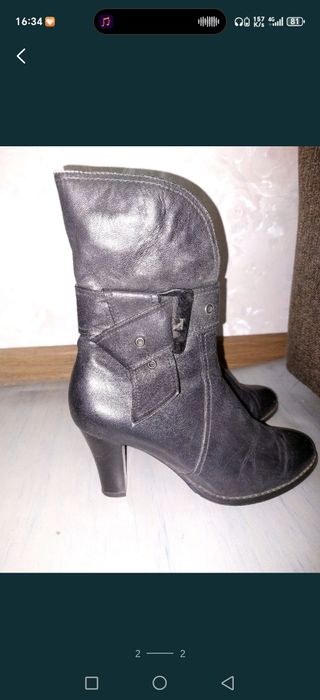 Продаю кожаные женские сапожки