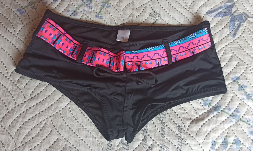 Нов дамски бански