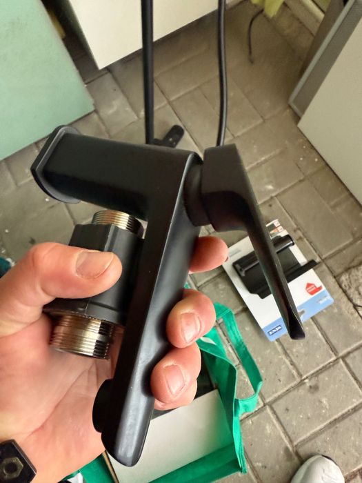 Robineți și accesorii pentru baie