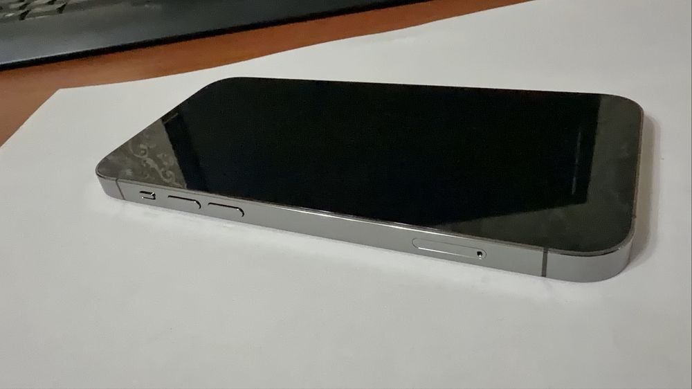 Продам iPhone 12 Pro 128GB