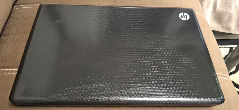 Лаптоп hp g72 17 инча