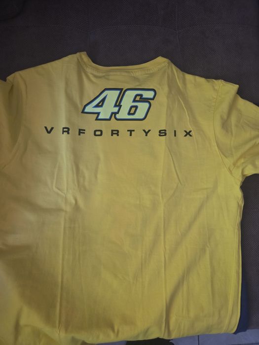 -мъжки дрехи-екипировка за мотор. Valentino Rossi