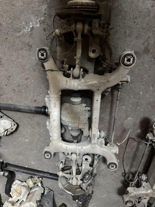 Bmw f10 заден мост