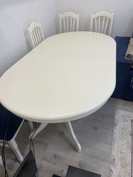 Продам стол в идельном состоянии