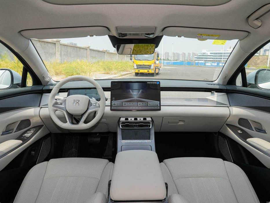 Срочно! BYD HAN L Smart! модель 2026г! 701км! Без Пробега!