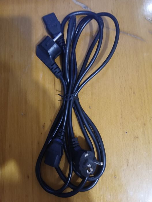 Сетевой кабель питания два вида