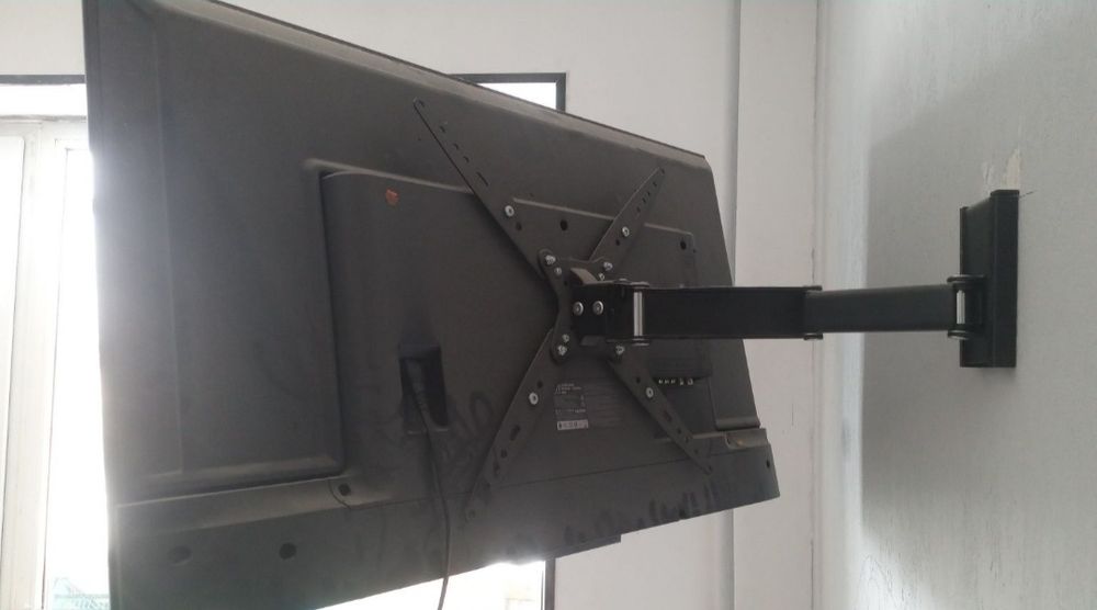 Отдам даром смарт тв