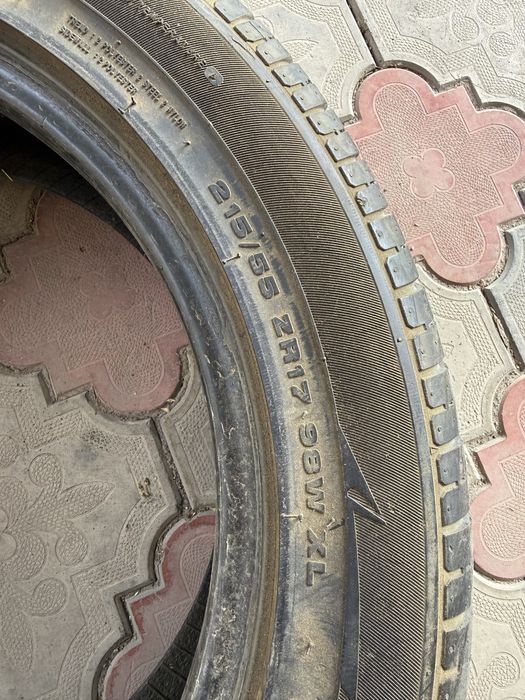 Отдам дешевле 2 шт 215/55/17