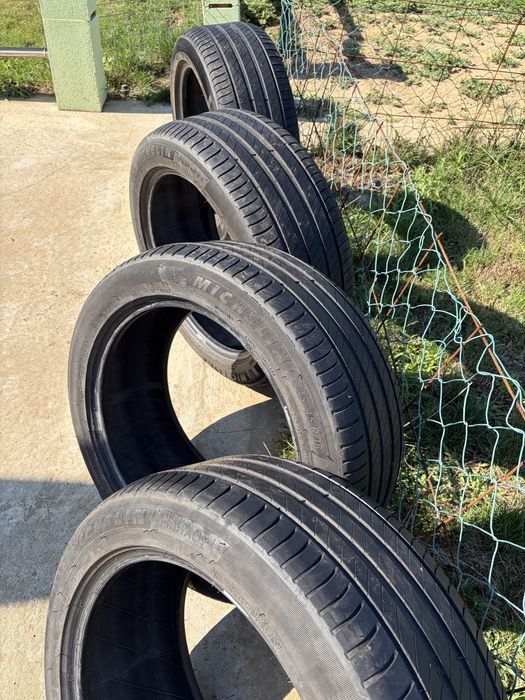 Продавам 4 бр. летни гуми Michelin Primacy 4 – 245/45 R18