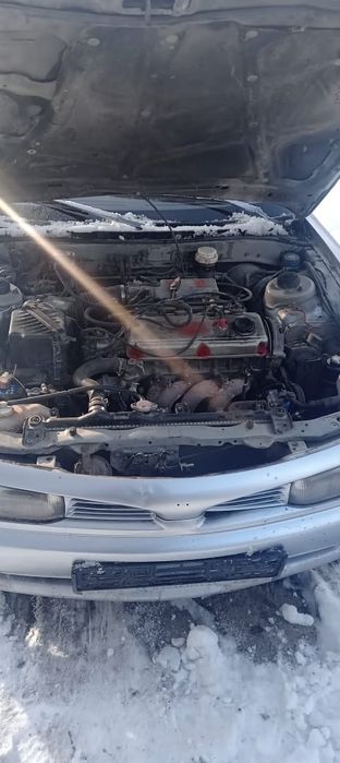 Автомобиль Митсубиси Галант