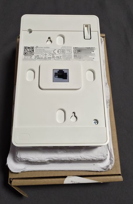 Omada EAP615 wall