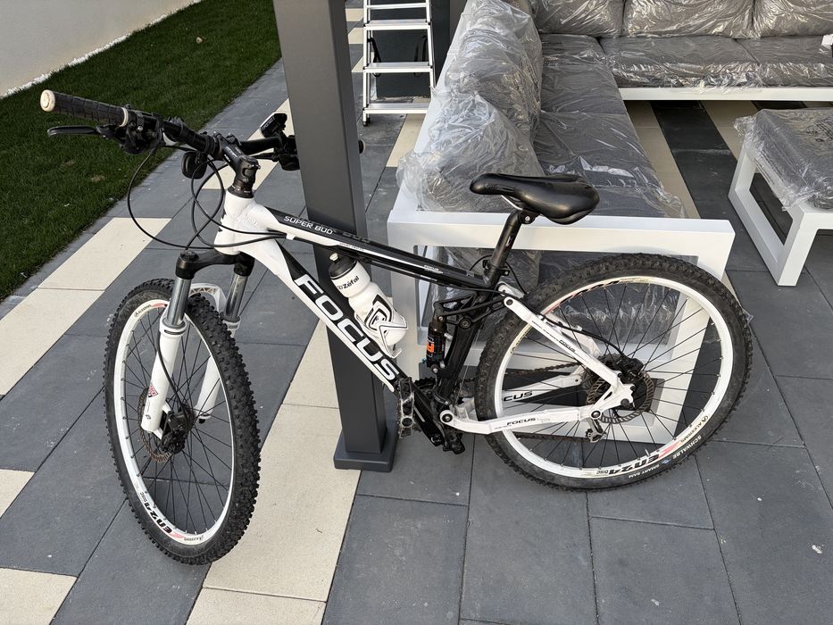 Bicicleta Focus Superbud full suspension