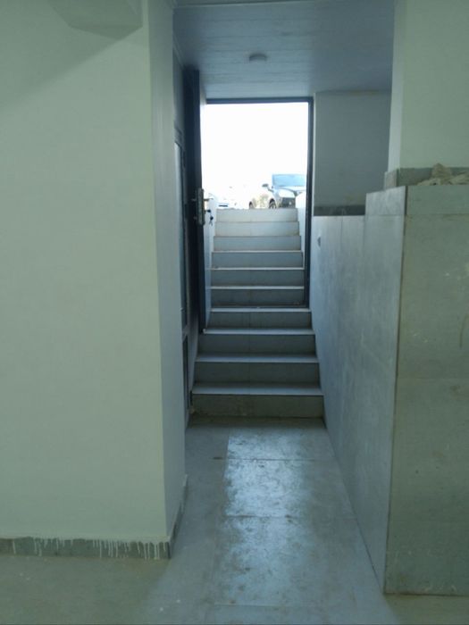 Арендага жой Юнус обод 4 квартил Хумо Авто салон ёнида