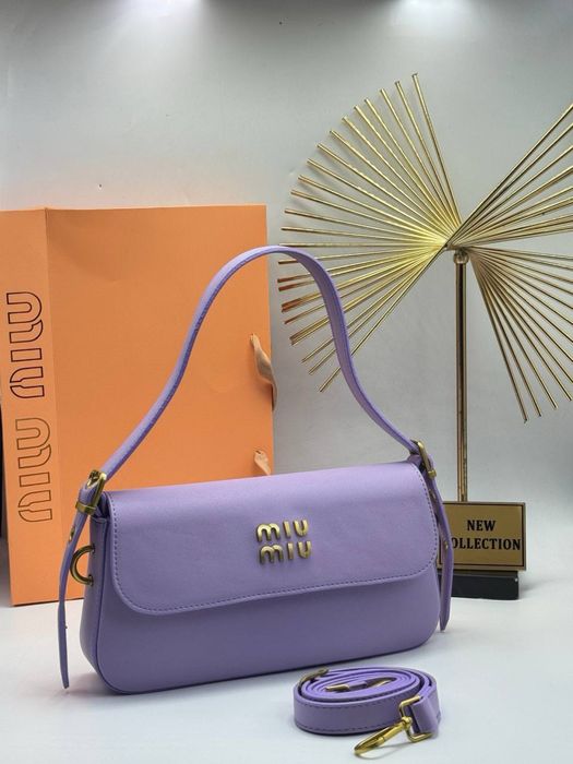 Geanta Miu Miu noua !!! Domensiuni 28/15 !!!