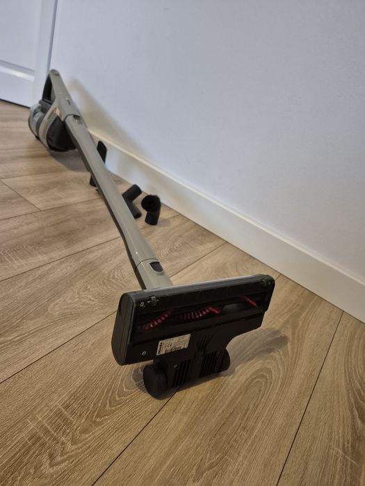 Aspirator fara fir MIELE